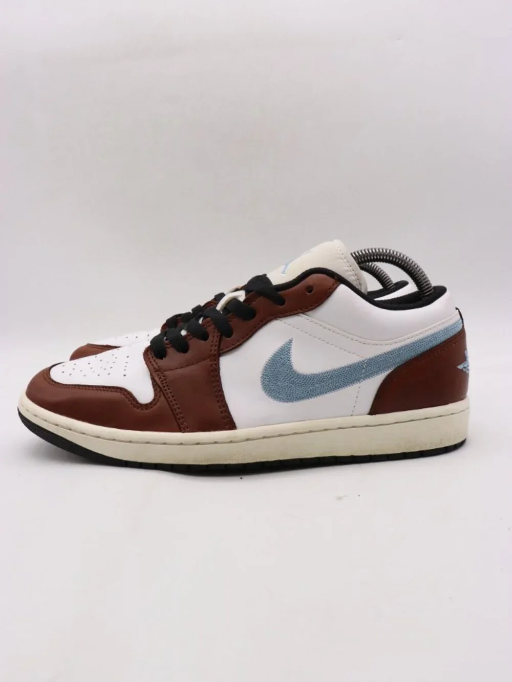 Nike Air Jordan Retro 1 Men's Size 9 Low White Blue Grey Brown FQ7832-142